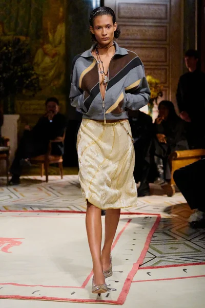 Look 51